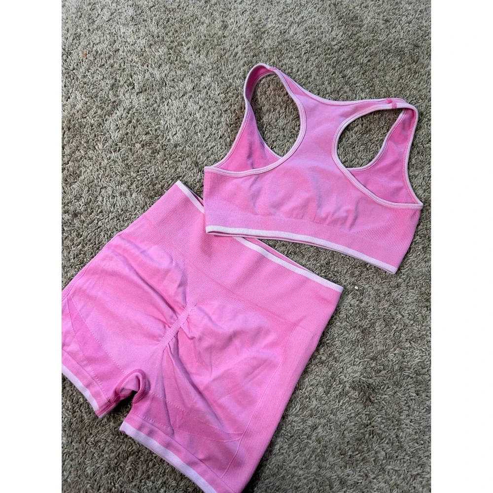 Seamless Pink Ribbed Activewear Set Sports Bra and High Waist Shorts Gym S